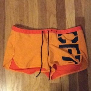 CrossFit orange shorts